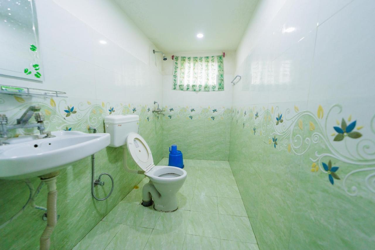 Chitwan Gaida Lodge - Animal Lovers & Birdwatchers Paradise Sauraha Ngoại thất bức ảnh