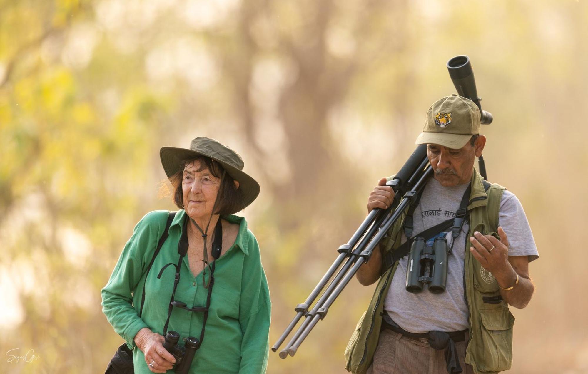 Chitwan Gaida Lodge - Animal Lovers & Birdwatchers Paradise Sauraha Ngoại thất bức ảnh